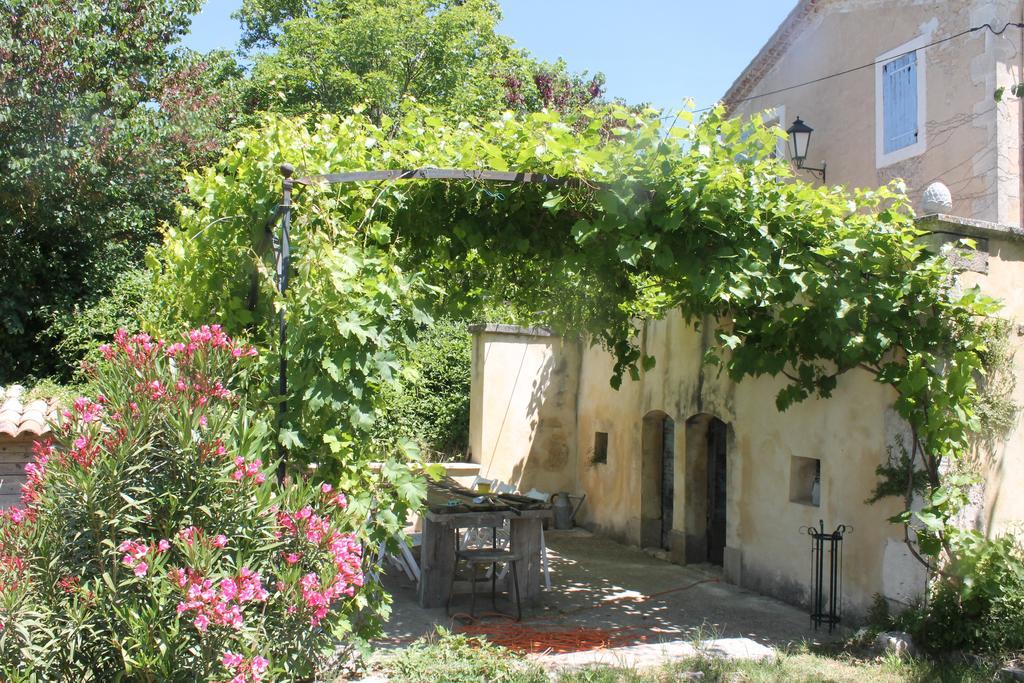 Chateau De Peyrolles Apt Exteriér fotografie